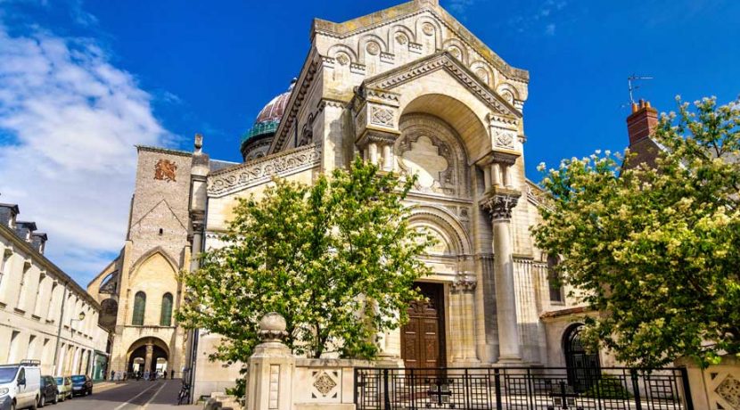 Une visite inoubliable de la basilique saint-martin à tours